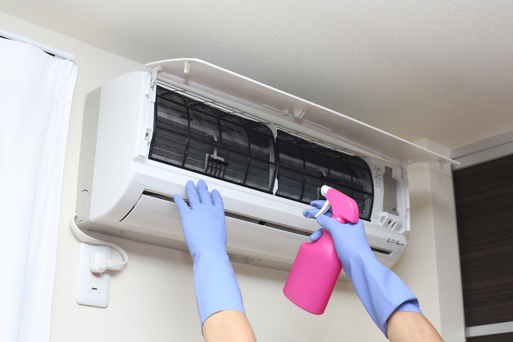 cleaning indoor air filter